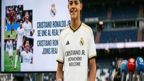 劳塔罗效仿梅西庆祝，有望成为世界杯+欧冠双冠王关键第12人